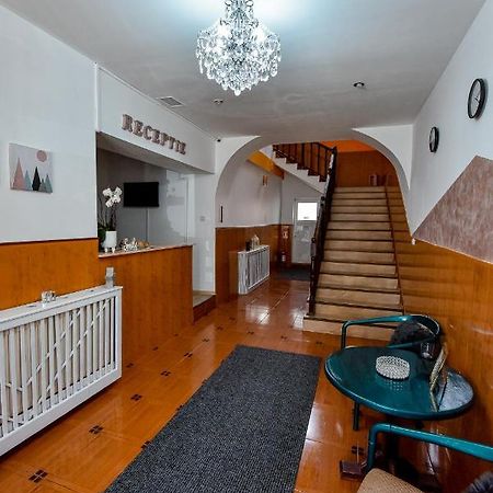 Pensiunea Vanessa Фэгэраш Экстерьер фото